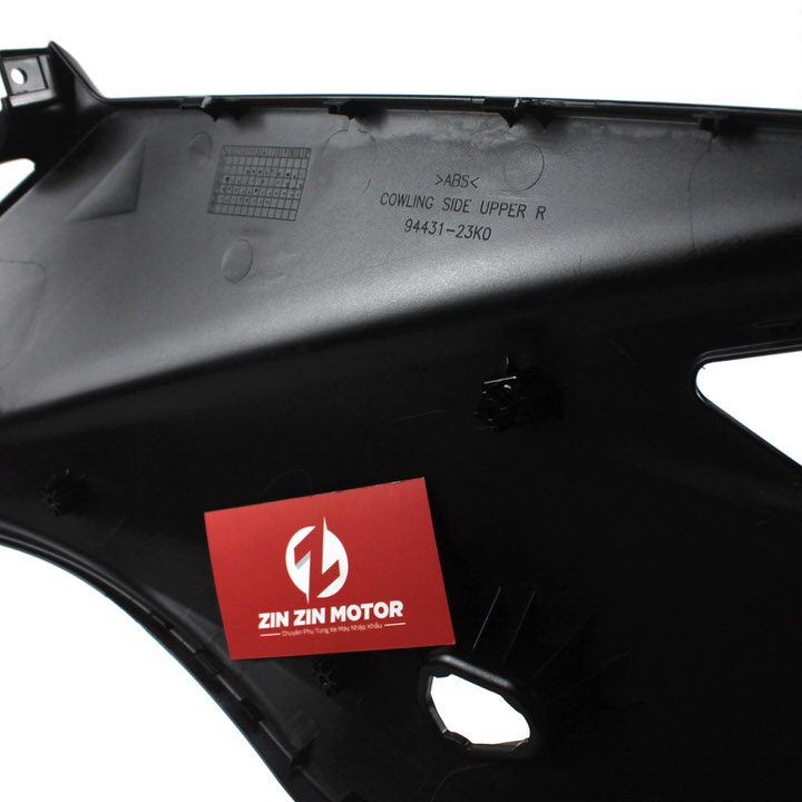 Cánh Yếm Phải Đen Bóng - GSX R150