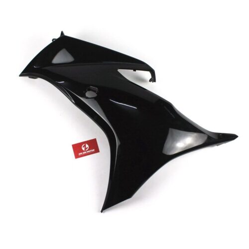 Yếm Trái Đen Bóng - GSX R150