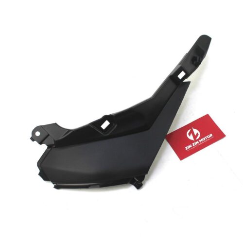 Nhựa Nhám Đầu Đèn Dưới Phải - CBR 150R