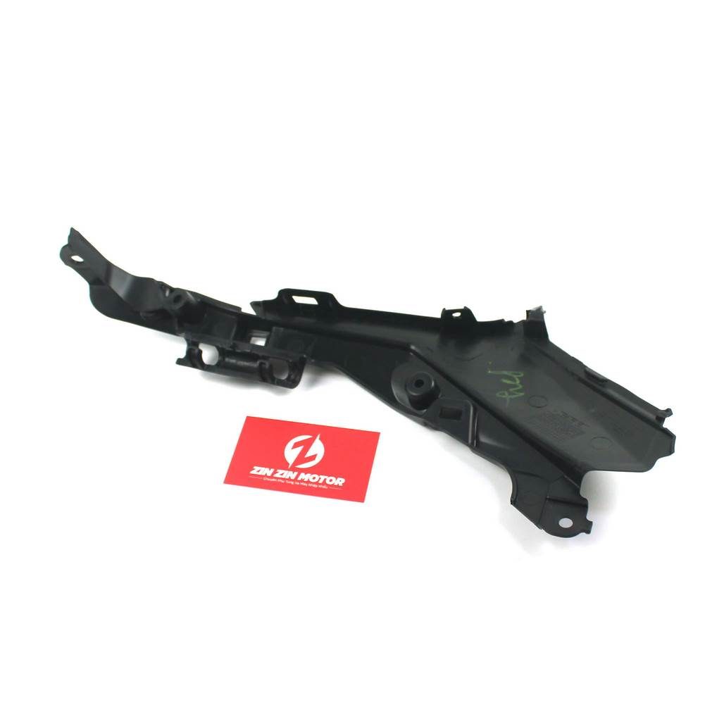 Nhựa Nhám Đầu Đèn Dưới Trái - CBR 150R