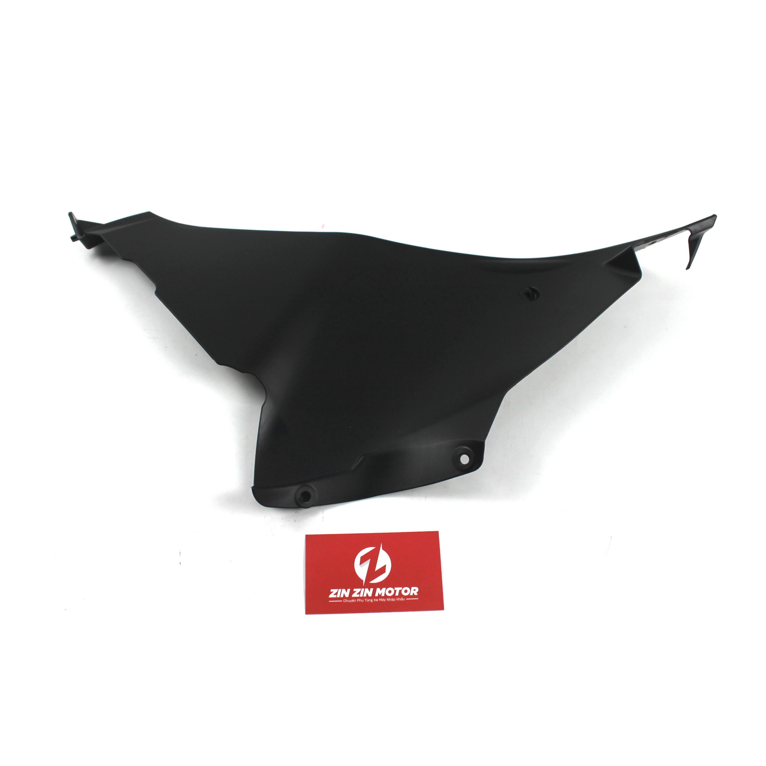 Nhựa Nhám Yếm Trong Phải GSX R150