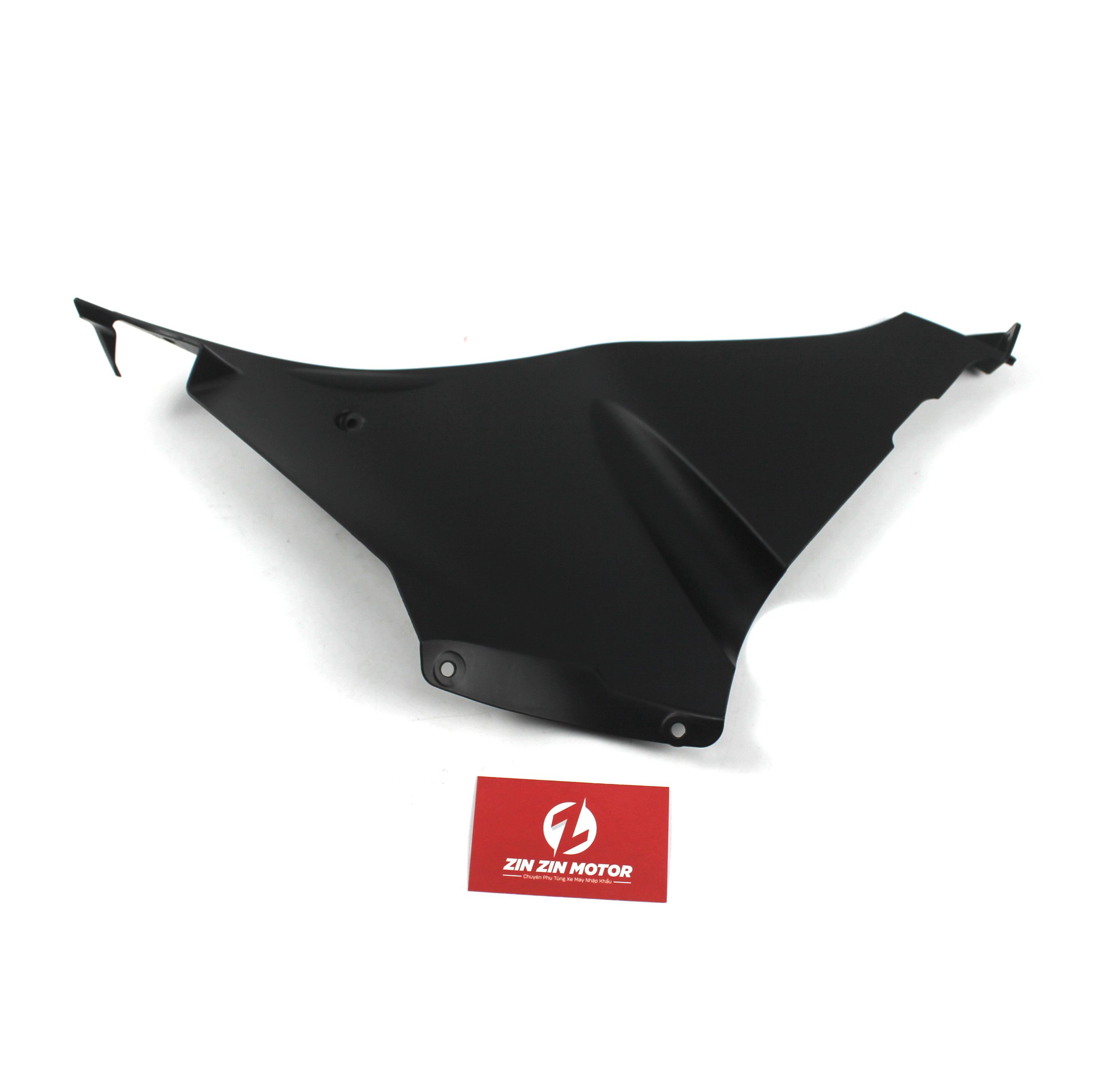 Nhựa Nhám Yếm Trong Trái GSX R150