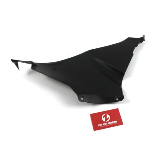 Nhựa Nhám Yếm Phía Trong Trái - GSX R150
