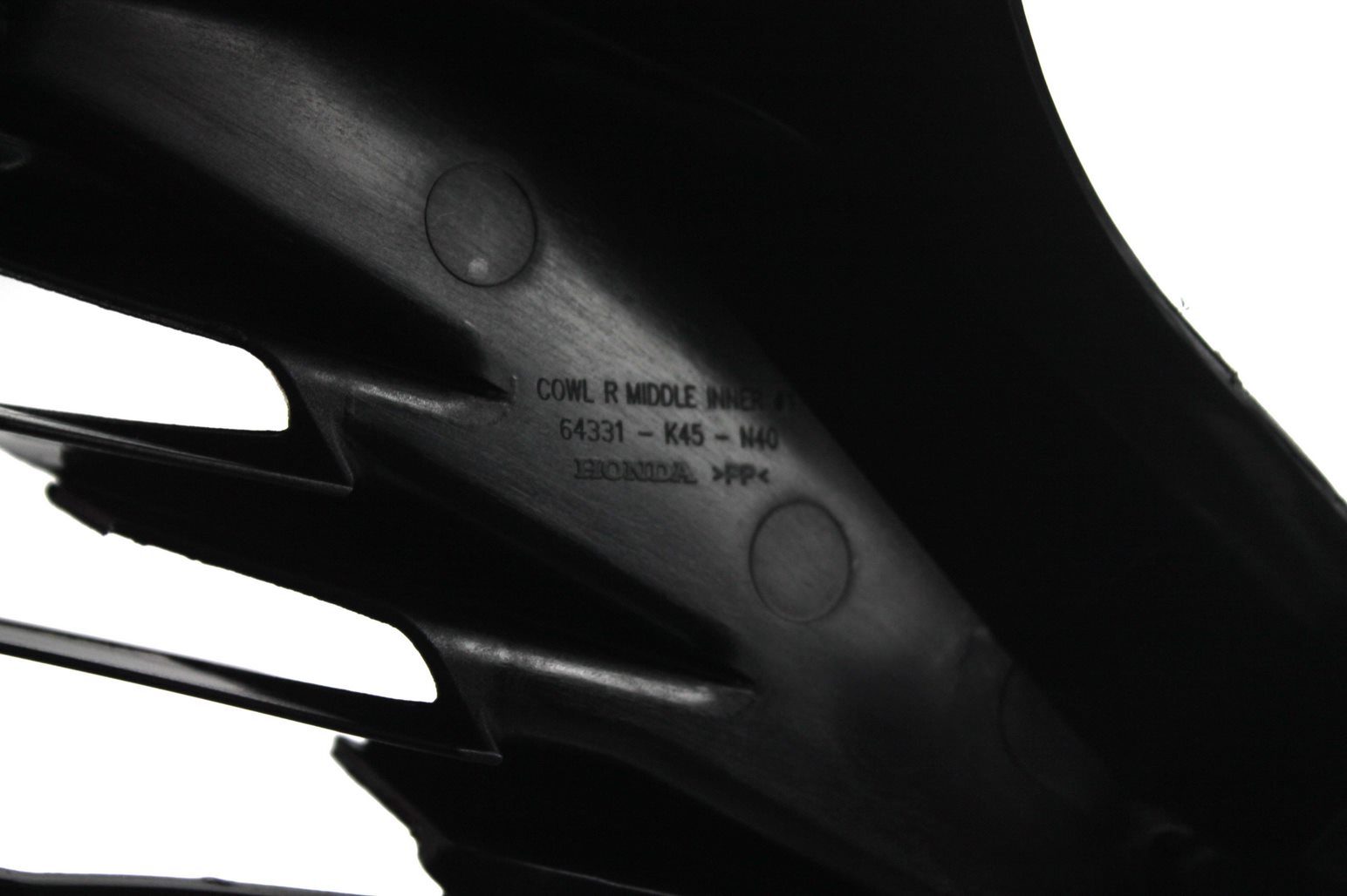 Nhựa Nhám Yếm Phải - CBR 150R