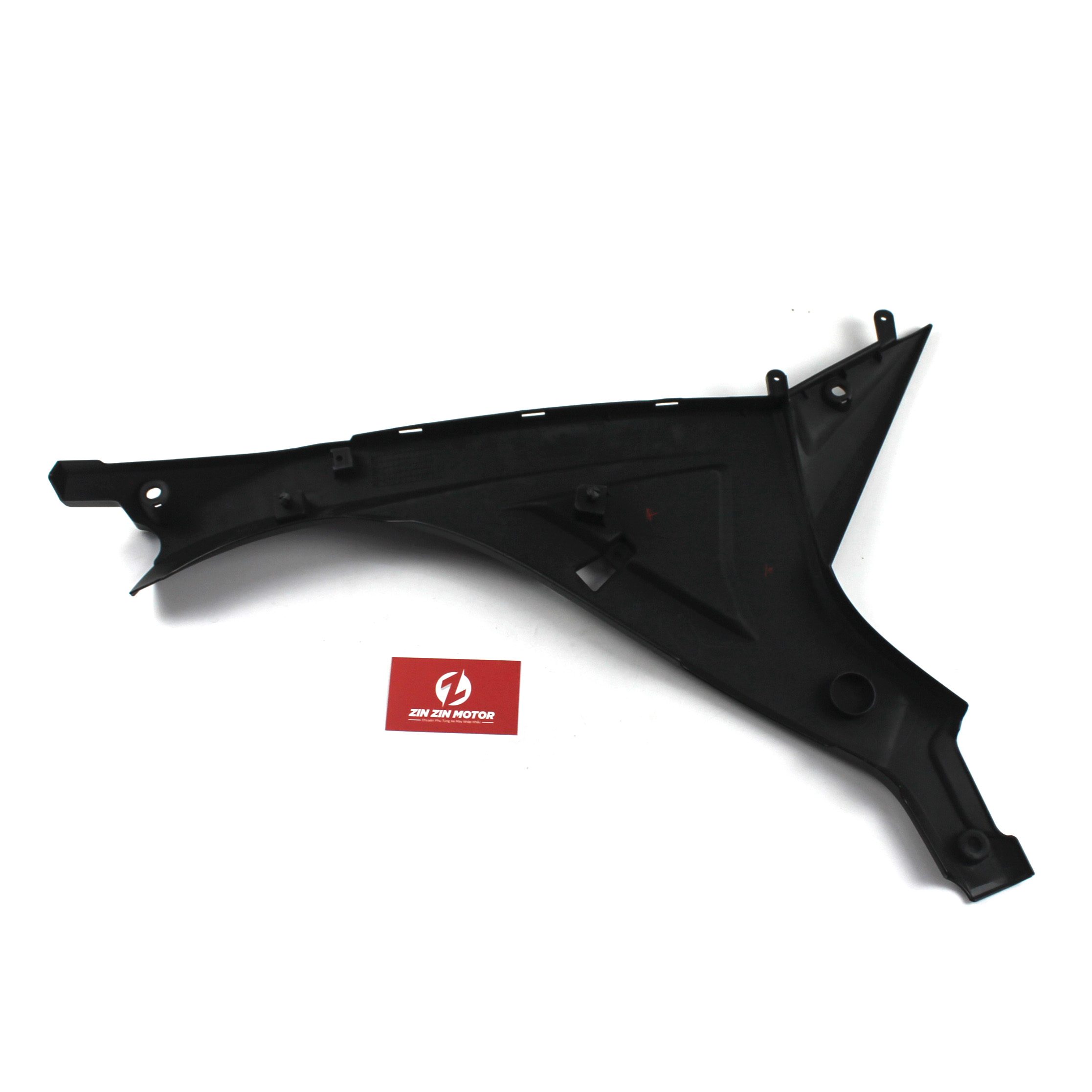 Ốp Sườn Phải Đen Nhám - GSX R150, GSX S150, Bandit 150
