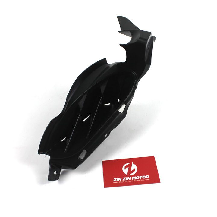 Pát Nhựa Nhám Yếm Phải - GSX S150, Bandit 150
