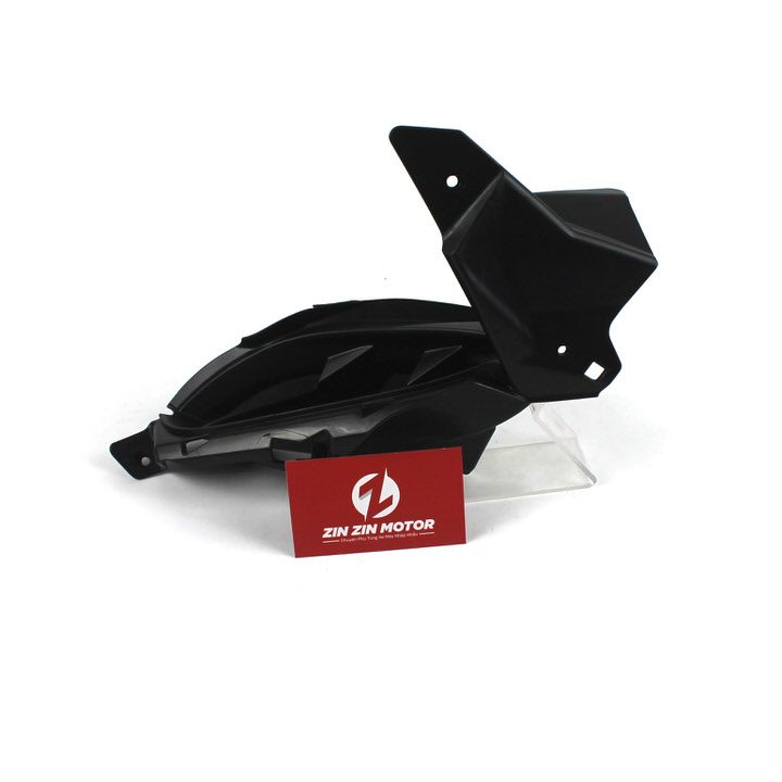 Pát Nhựa Nhám Yếm Phải - GSX S150, Bandit 150