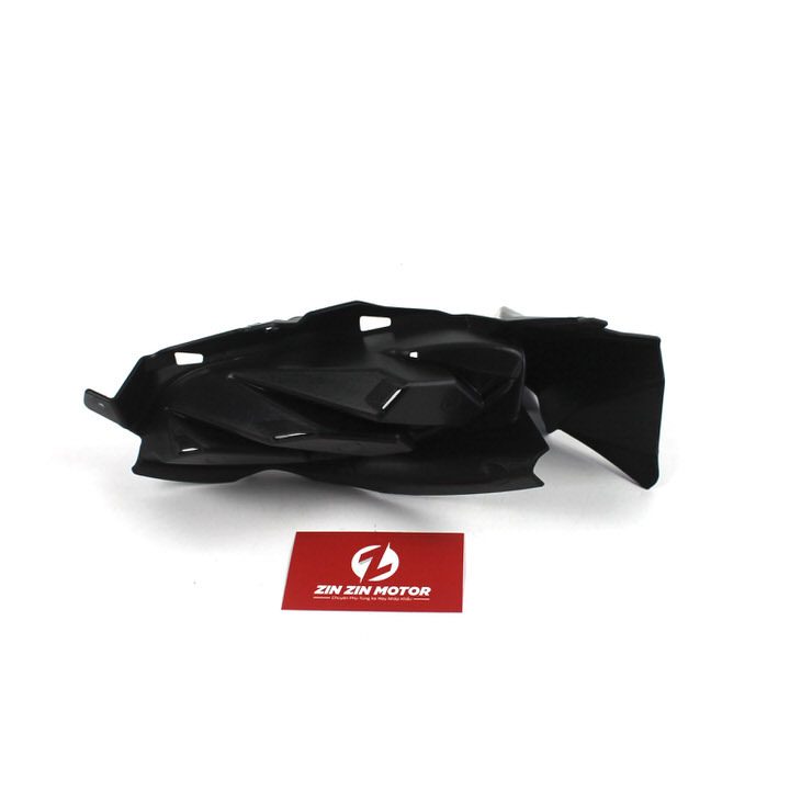 Pát Nhựa Nhám Yếm Phải - GSX S150, Bandit 150