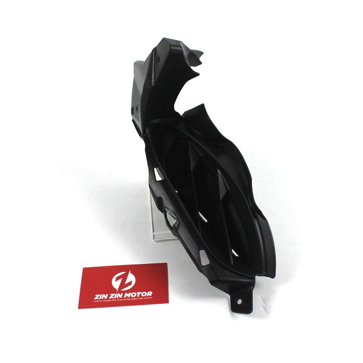 Pát Nhựa Nhám Yếm Trái - GSX S150, Bandit 150