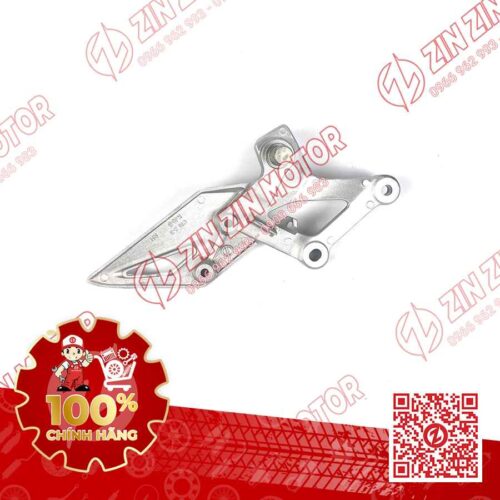 Alternative view of Pát Gác Chân Trước Phải CBR 150R (K45G, K45N, K45R)