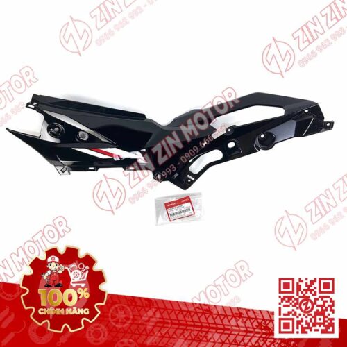 ỐP HÔNG WINNER X V4 2024, LƯỜN GIỮA WINNER X 2024, ỐP ỐNG YẾM WINNER V4 ĐEN TEM TRẮNG PHẢI 64325K2PVE0ZA CHÍNH HÃNG