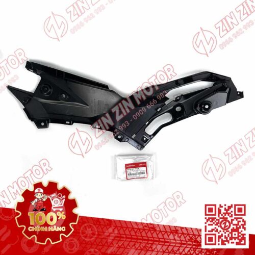 Alternative view of ỐP HÔNG WINNER X V4 2024, LƯỜN GIỮA WINNER X 2024, ỐP ỐNG YẾM WINNER V4 ĐEN TEM TRẮNG TRÁI 64326K2PVE0ZA CHÍNH HÃNG