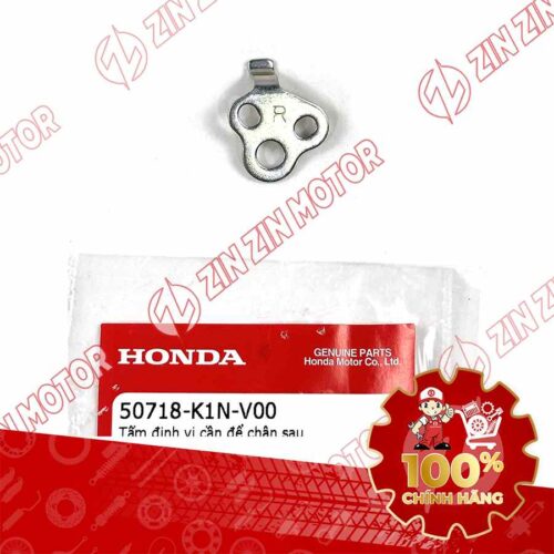 TẤM ĐỊNH VỊ CẦN ĐỂ CHÂN SAU SH MODE 2020 2021 2022 2023 2024 PHẢI 50718K1NV00 CHÍNH HÃNG