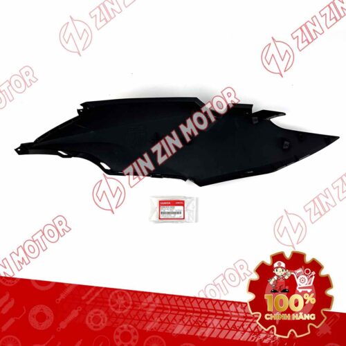 Alternative view of ỐP SƯỜN, BỤNG SAU LEAD 125 2017 2018 2019 BÊN PHẢI MÀU ĐEN NHÁM (TEM CHỮ NỔI ĐỎ) 83550K12V40ZA CHÍNH HÃNG