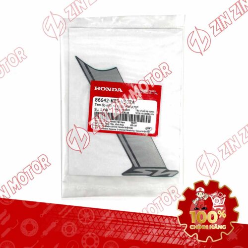 Alternative view of TEM MẶT NẠ TRƯỚC SH 150I 2021 2022 MÀU XÁM TRẮNG 86642K0SV50ZA CHÍNH HÃNG